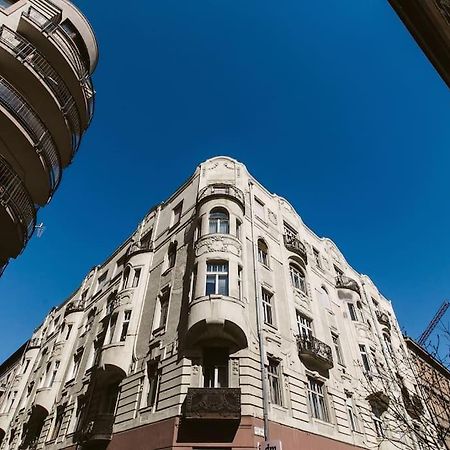 Lovely Purplish Apartment Heart Of The City Будапешт Экстерьер фото